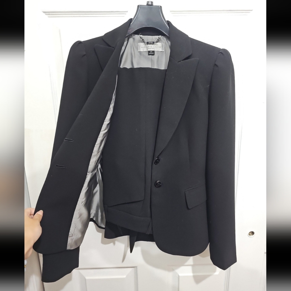 Tahari Full Suit (Petite)
